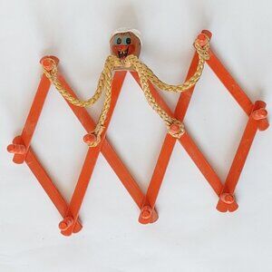 UNIQUE ENESCO Octopus Peg Board Home Decor Coat Hook Nautical Cottage Beach Home